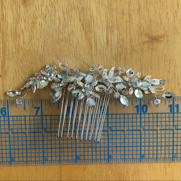 Bridal formal fantasy crystal hair comb - Picture 2 of 4